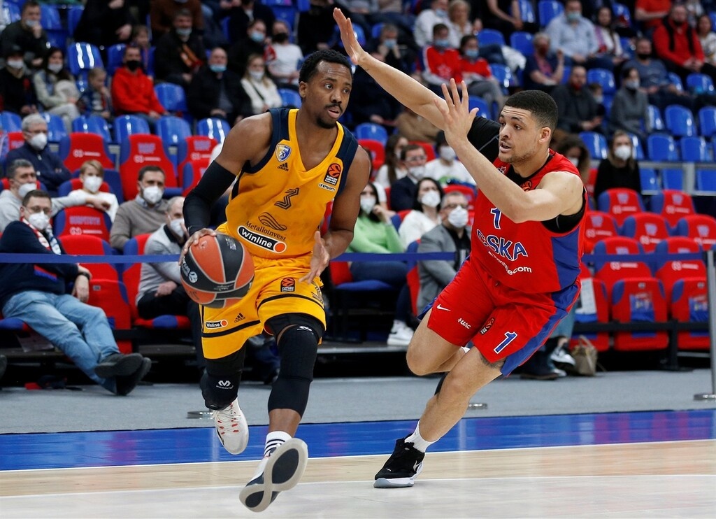ΤΣΣΚΑ Μόσχας-Χίμκι 97-72: Με πλεονέκτημα έδρας στα play offs και χωρίς Τζέιμς