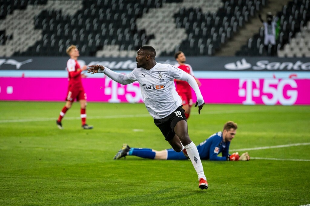 Bundesliga: Η Γκλάντμπαχ λύγισε τη Φράιμπουργκ κι ελπίζει σ' ευρωπαϊκό εισιτήριο (photos)