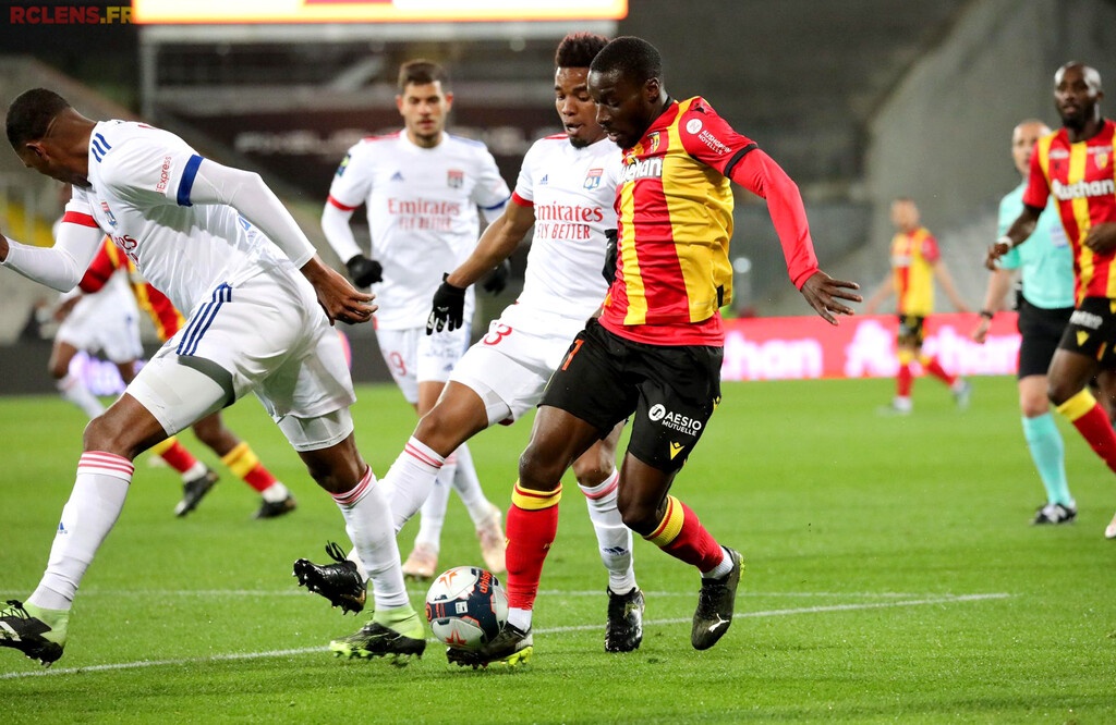 Ligue 1: Κόλλησε η Λιόν στην έδρα της Λανς κι έχασε έδαφος για τον τίτλο! (photos)