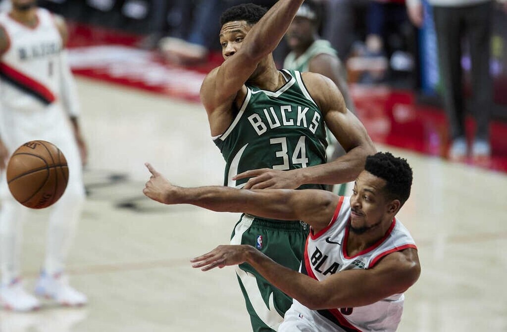 NBA: Απολαυστικός Αντετοκούνμπο - Μεγάλη νίκη για Μπακς (photos+video)