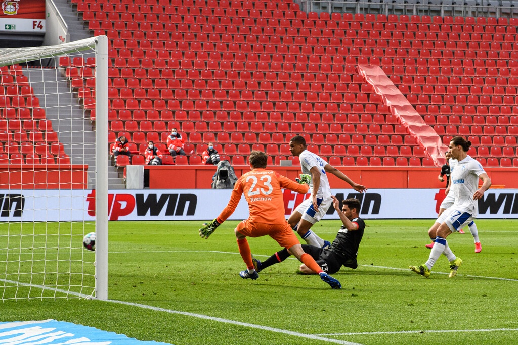 Bundesliga: Η Άιντραχτ ταπείνωσε τη Ντόρτμουντ και βλέπει Champions League! (videos+photos)