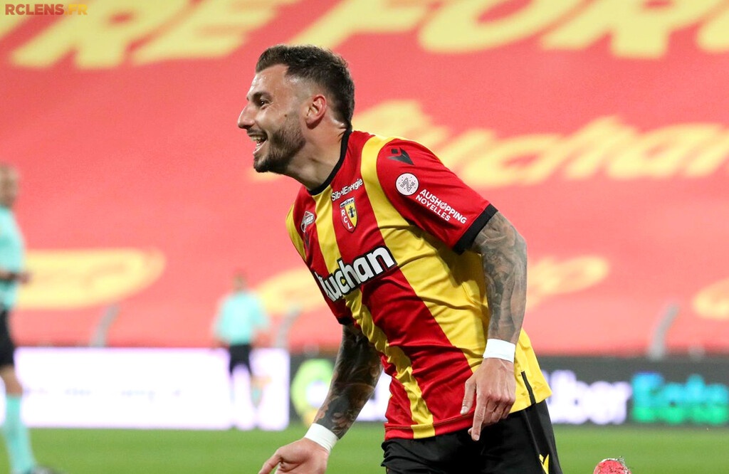 Ligue 1: Κόλλησε η Λιόν στην έδρα της Λανς κι έχασε έδαφος για τον τίτλο! (photos)