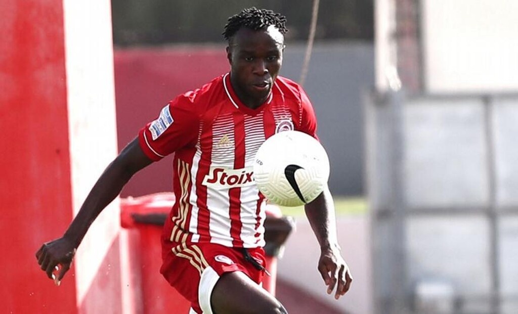 Ολυμπιακός: Η παρουσία του Μπρούμα και η αποθέωση στον Μαρτίνς (photos)