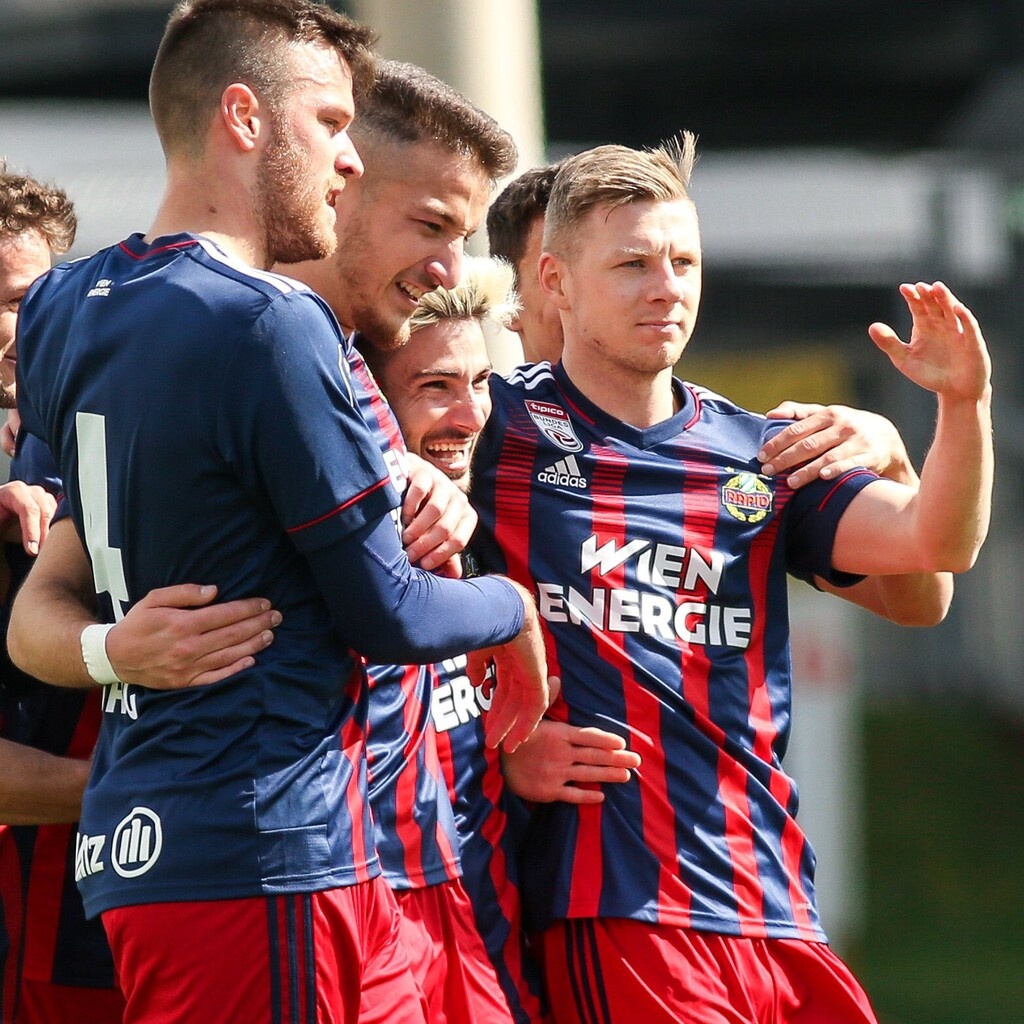 Χατ τρικ ο Φούντας στην εντυπωσιακή οκτάρα της Ραπίντ Βιέννης! (photos)