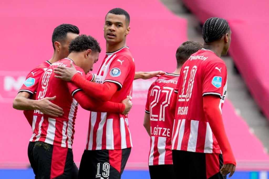 Eredivisie: Ακάθεκτος ο Άγιαξ, λύγισε και τη Χέρενφεν (photos)