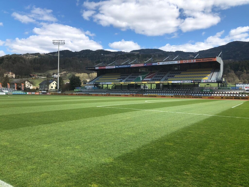 Χατ τρικ ο Φούντας στην εντυπωσιακή οκτάρα της Ραπίντ Βιέννης! (photos)