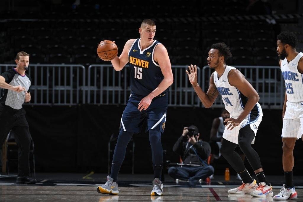 NBA: Απίθανος Γιόκιτς - Ξεπέρασε τον Τσάμπερλεϊν (photos+video)