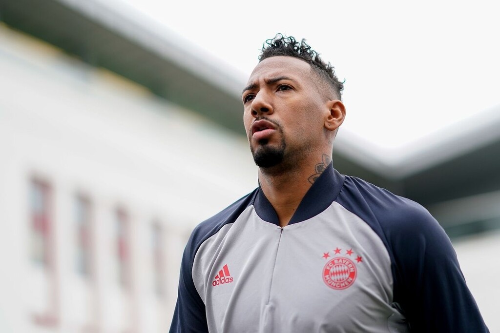 Μπάγερν Μονάχου: Μετά τον Αλάμπα αυτός - «Τελειώνει»... βράχος (photos+video)