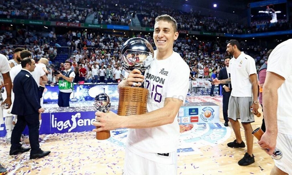 Ρεάλ Μαδρίτης: «Δένει» Κάρολ - Πάει για το «μπαμ» με Γκριγκόνις (video+photos)