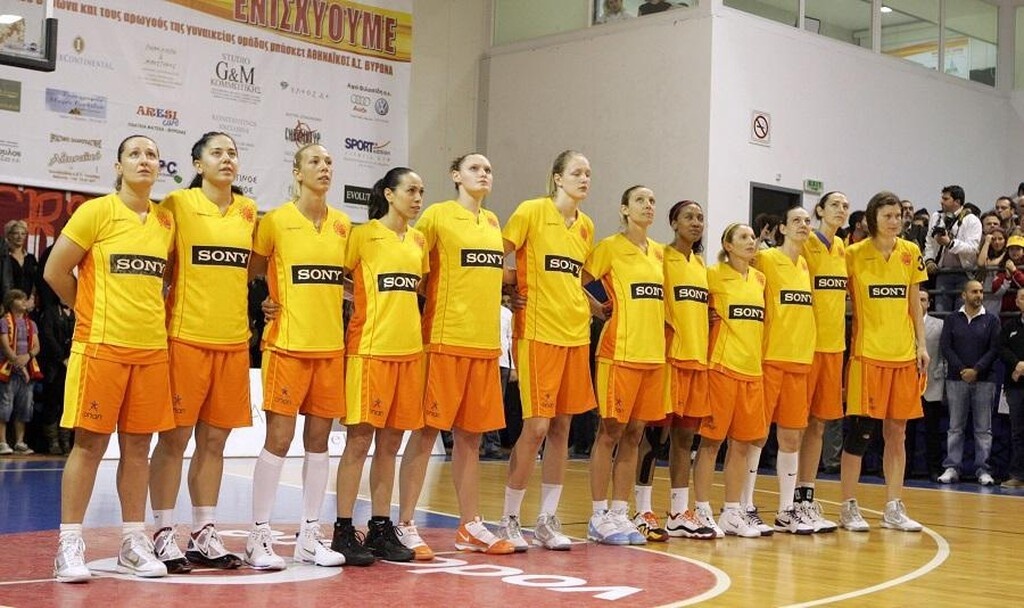 Σαν Σήμερα: Όταν ο Αθηναϊκός ανέβαινε στην κορυφή της Ευρώπης (photos+video)