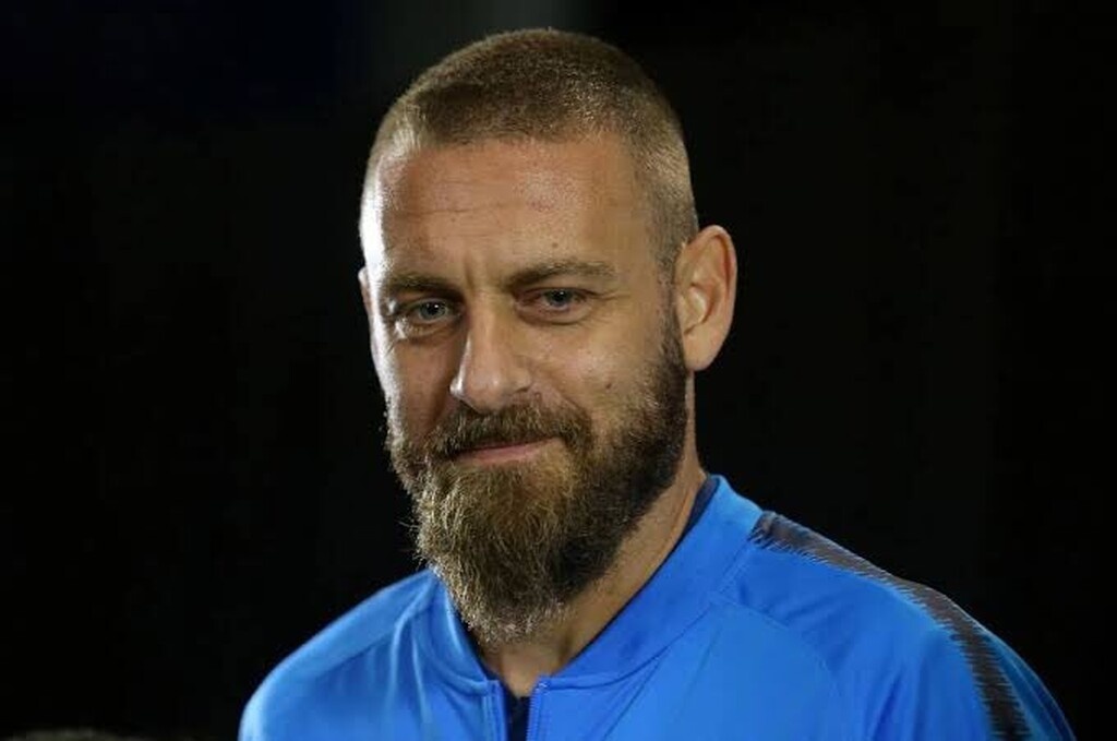Νοσηλεύεται με κορονοϊό ο Ντε Ρόσι! (Photos)