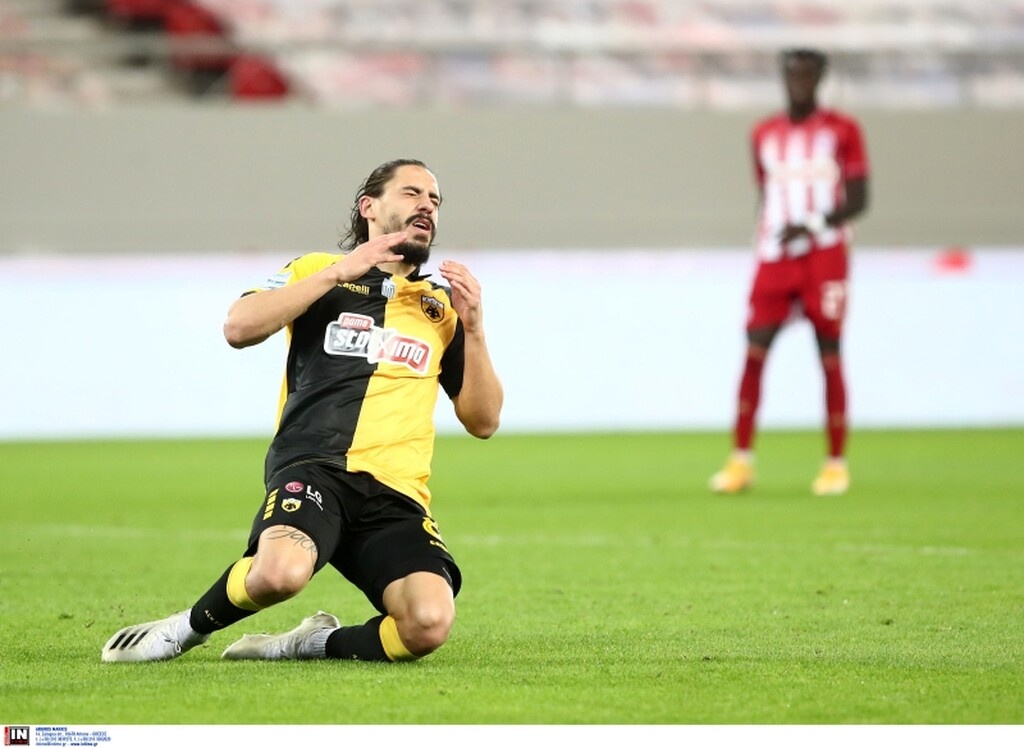 AEK: Επιβεβαιώθηκαν οι φόβοι για Σιμόες - Μπαίνει άμεσα στο χειρουργείο