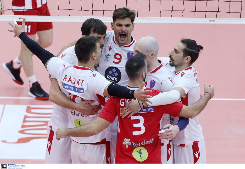 Ολυμπιακός-Φοίνικας Σύρου 0-3: Απέδρασε και έκανε βήμα για την δεύτερη θέση