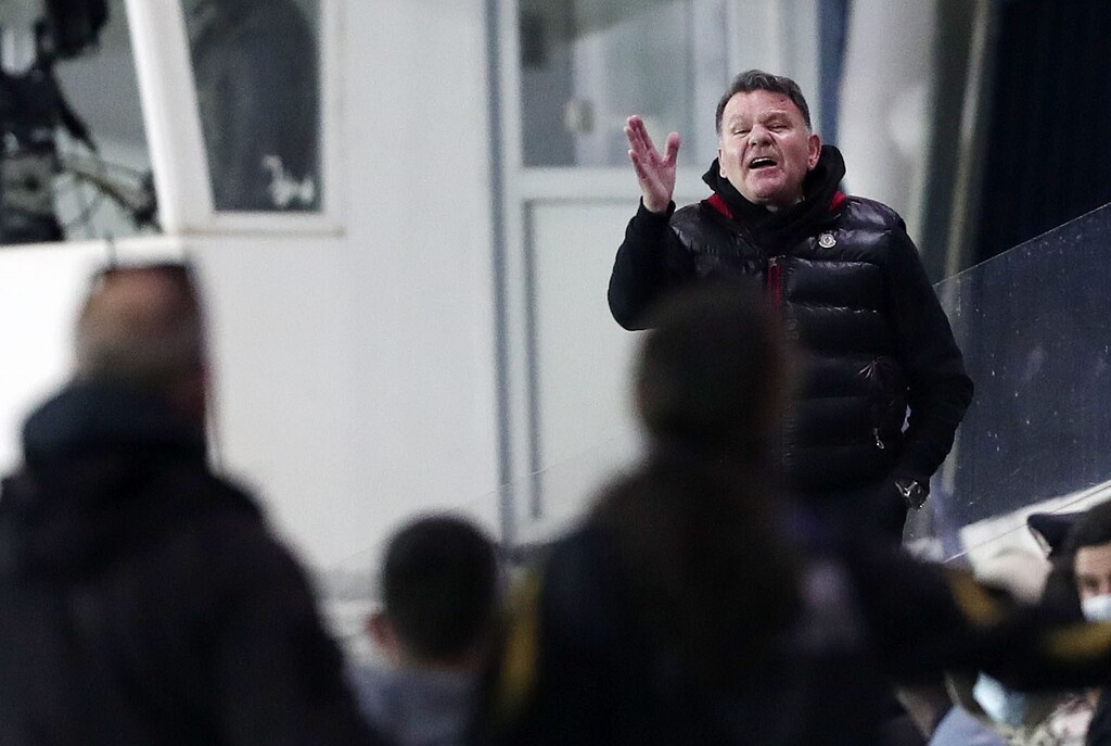 Ατρόμητος-ΑΕΛ: Ένταση με Κούγια στα επίσημα (Photos)