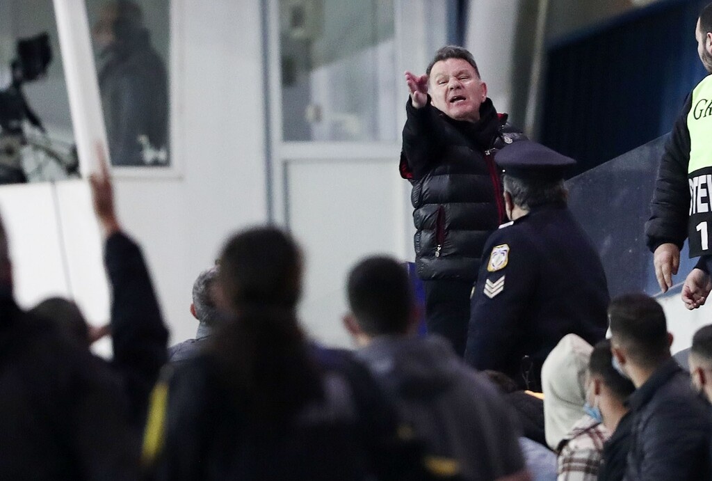 Ατρόμητος-ΑΕΛ: Ένταση με Κούγια στα επίσημα (Photos)