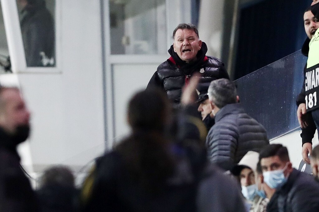 Ατρόμητος-ΑΕΛ: Ένταση με Κούγια στα επίσημα (Photos)