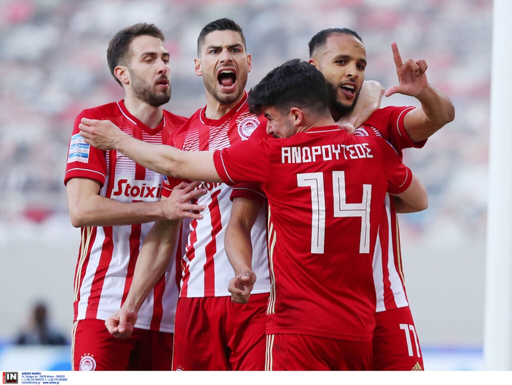 Super League: Η «χρυσή βίβλος» των πρωταθλητών (photos)