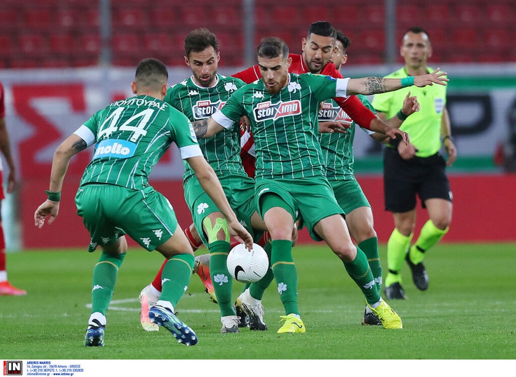 Φωτογραφίες από το ντέρμπι Ολυμπιακός-Παναθηναϊκός