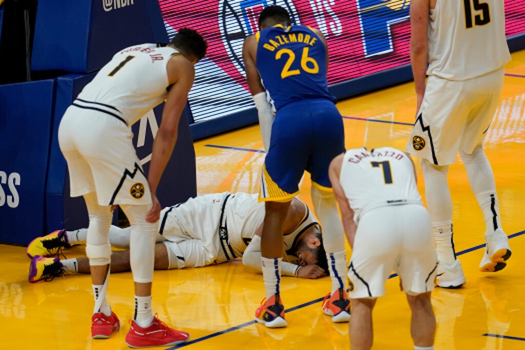 NBA: Πλήγμα για Νάγκετς - Πολύ σοβαρός τραυματισμός για Μάρεϊ (photos+video)