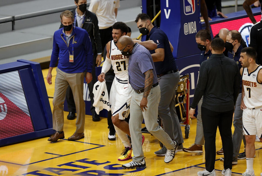 NBA: Πλήγμα για Νάγκετς - Πολύ σοβαρός τραυματισμός για Μάρεϊ (photos+video)