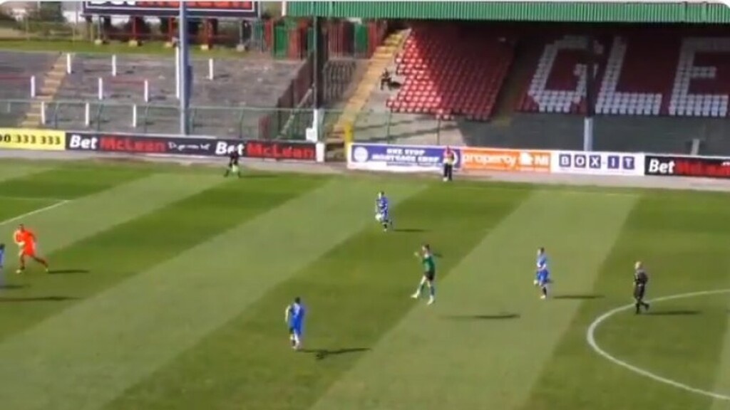 Έγινε viral πρώην τερματοφύλακας του Ολυμπιακού για το γκολ που δέχθηκε (video)