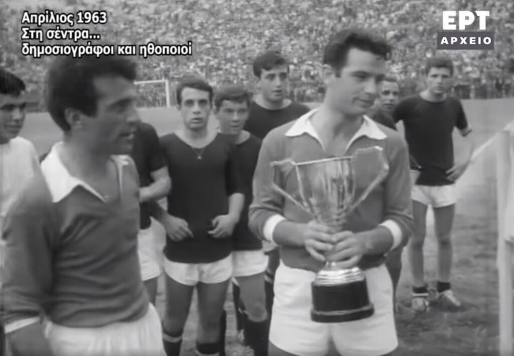 Σπάνιο υλικό! 30.000 κόσμος και η Καρέζη στη Λεωφόρο για Κούρκουλο, Βουτσά και Κωνσταντάρα (video)