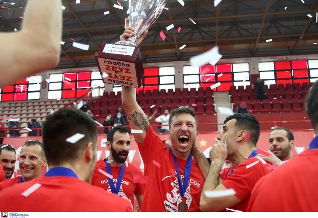Volley League: Έτσι το σήκωσε ο Ολυμπιακός - H απονομή του πρωταθλήματος (photos+video)