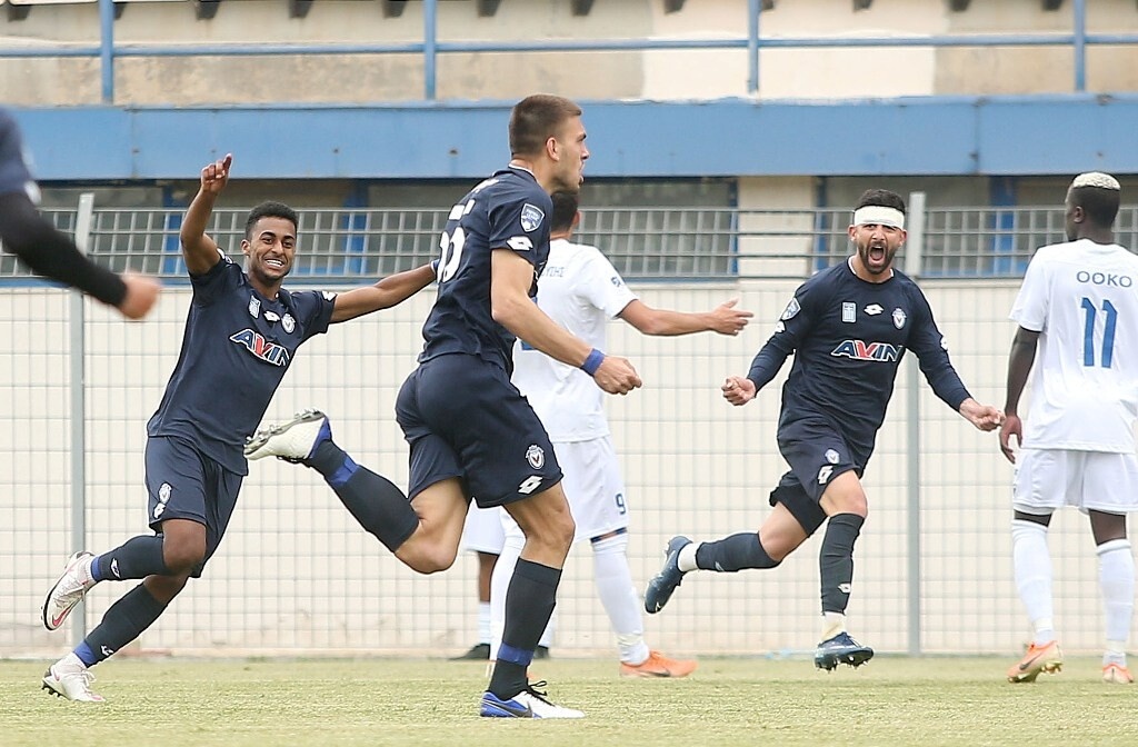 Football League: Έπιασε κορυφή η Καλαμάτα, ματσάρα στο «Ελ Πάσο»