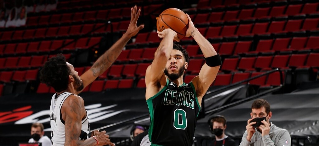 NBA: Η ματσάρα του Τέιτουμ απέναντι στους Μπλέιζερς (video)