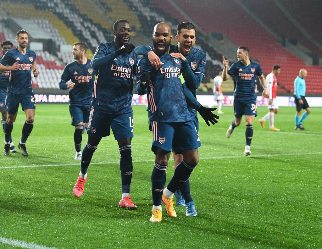 Europa League: «Σάρωσε» την Σλάβια Πράγας η Άρσεναλ, άντεξε και πέρασε στους «4» η Ρόμα- Όλα τα γκολ