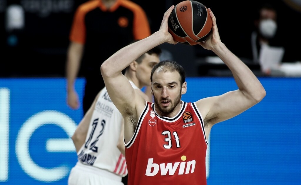 Ολυμπιακός: Η απάντηση του Κουφού για το μέλλον του (photos)