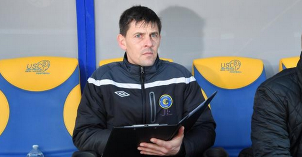 Έπαιξε ο προπονητής τερματοφυλάκων σε αγώνα της Ligue 2 και κράτησε το μηδέν! (photos)