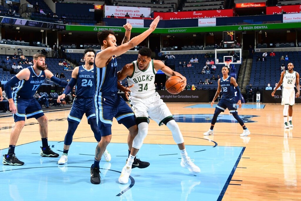 NBA: Δεν έφτανε ο Γιάννης για Μπακς (photos+video)