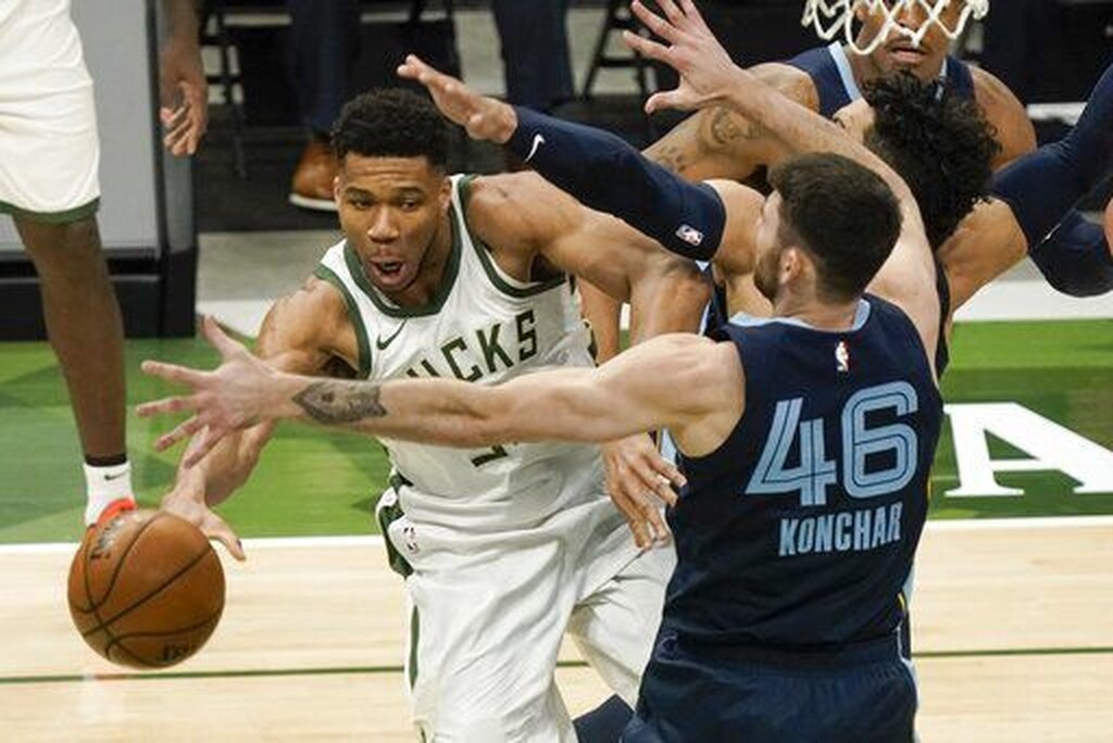 NBA: Δεν έφτανε ο Γιάννης για Μπακς (photos+video)