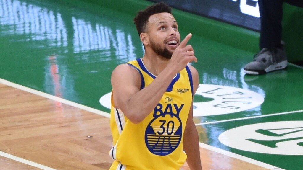 NBA: Τα... όργια του Στεφ Κάρι (video+photos)