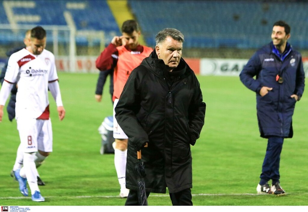 Λαμία-ΑΕΛ: Ένταση του Τσόσιτς με τον διαιτητή και κόκκινη στον Κούγια! (video)