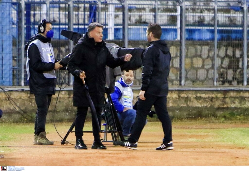 Λαμία-ΑΕΛ: Ένταση του Τσόσιτς με τον διαιτητή και κόκκινη στον Κούγια! (video)