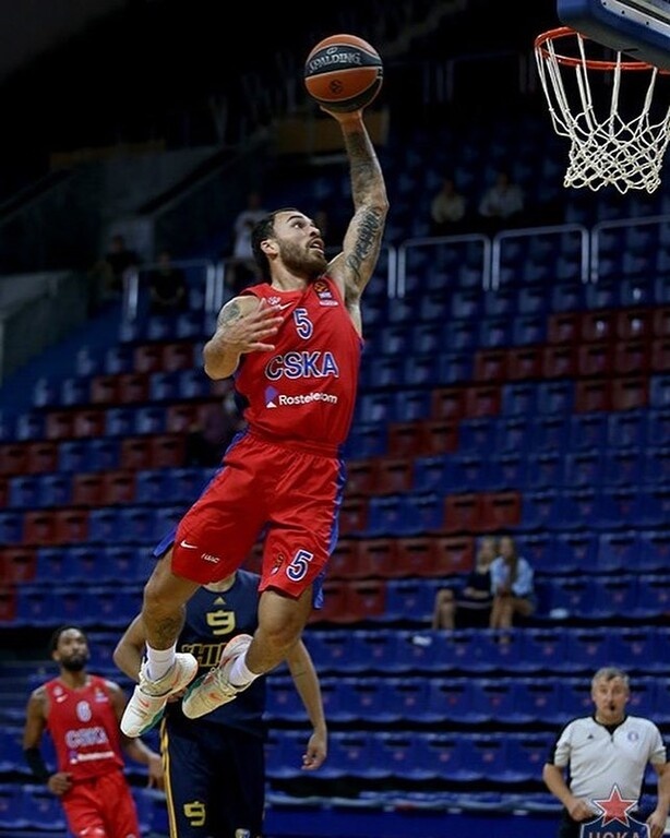 Επιστροφή βόμβα για Μάικ Τζέιμς! Εκεί θα συνεχίσει ο Αμερικάνος (photos)