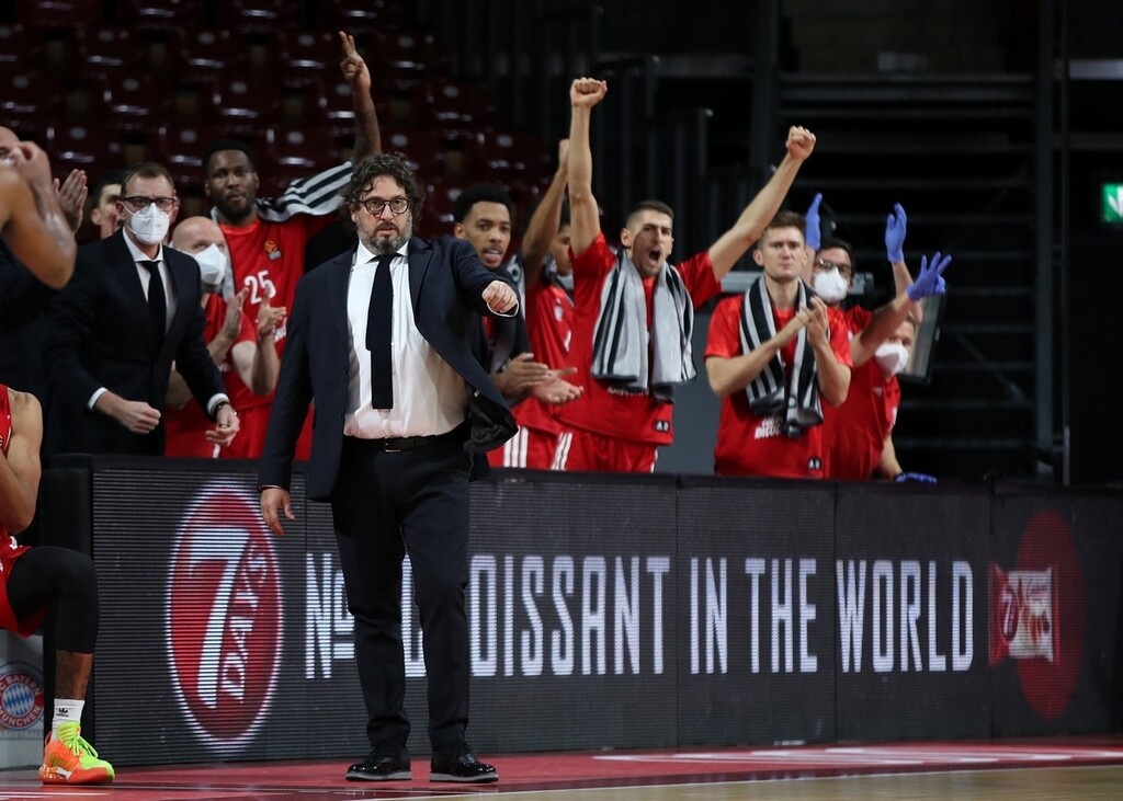 Μπάγερν Μονάχου: Η... τιμή του Τρινκιέρι και οι ατάκες για την Αρμάνι