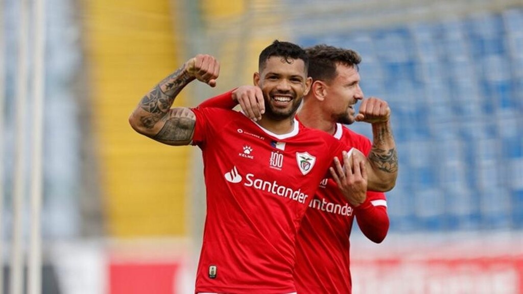 Ολυμπιακός: Δυνατά για Τζούνιορ Κάρλος (photos+video)