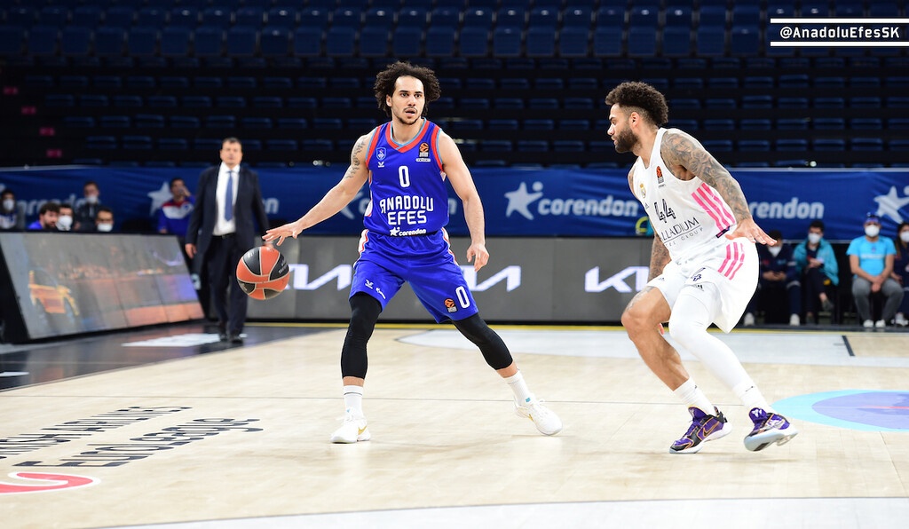 Αναντολού Εφές-Ρεάλ Μαδρίτης 90-63: Έκανε περίπατο, έχασε Μίτσιτς!
