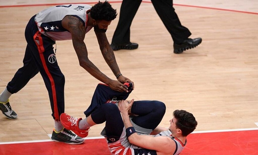 NBA: Πλήγμα με Αβντίγια - Χάνει τη σεζόν (video+photos)