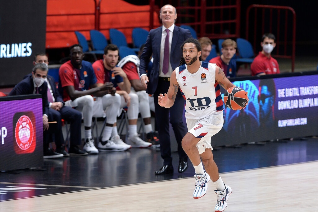 «Βόμβα» με Χένρι - Στο στόχαστρο ομάδας του NBA