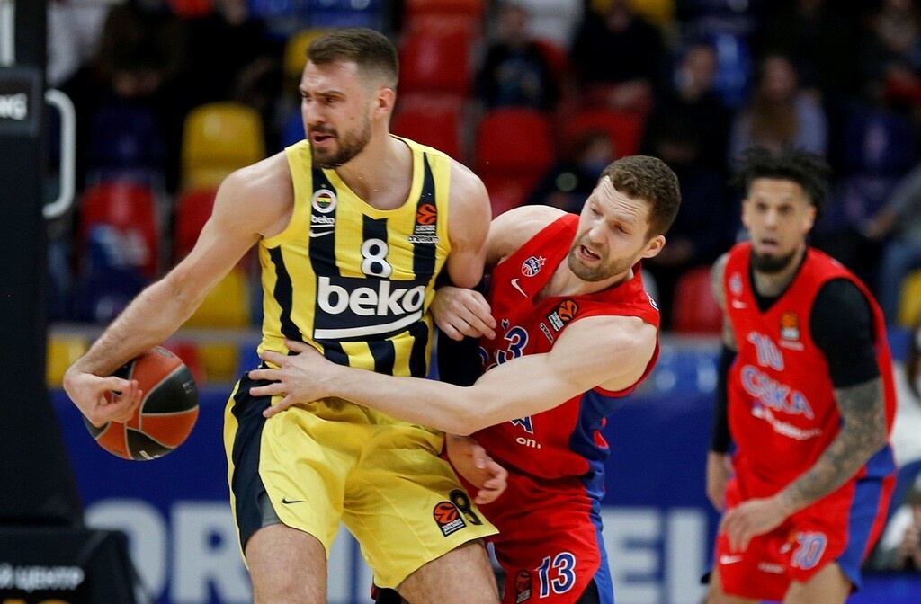 ΤΣΣΚΑ-Φενέρμπαχτσε 78-67: Με Χάκετ μια ανάσα από το F4!