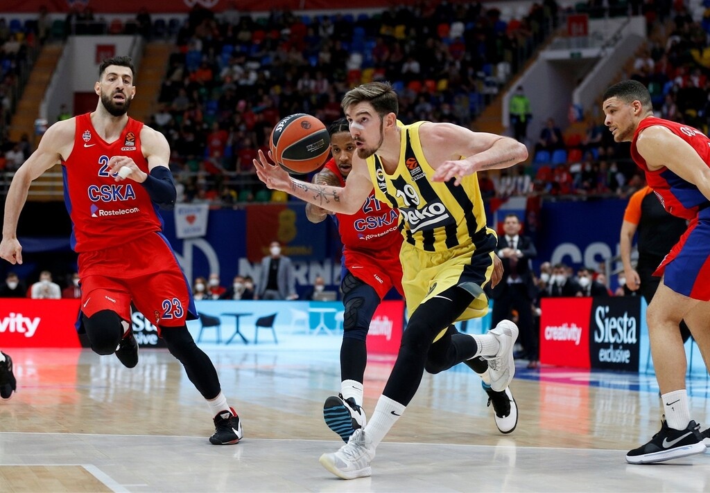 ΤΣΣΚΑ-Φενέρμπαχτσε 78-67: Με Χάκετ μια ανάσα από το F4!