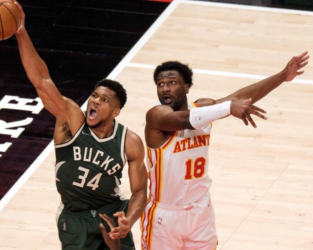 NBA: Λύγισαν οι Μπακς - Τρομερή εμφάνιση Αντετοκούνμπο (photos+video)