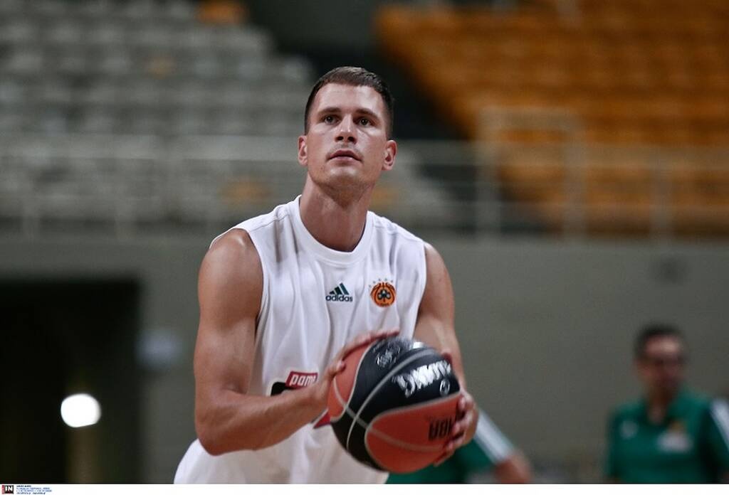 Παναθηναϊκός ΟΠΑΠ: Αποθέωσε τη Ρεάλ Μαδρίτης για την ανατροπή ο Νέντοβιτς (photo)