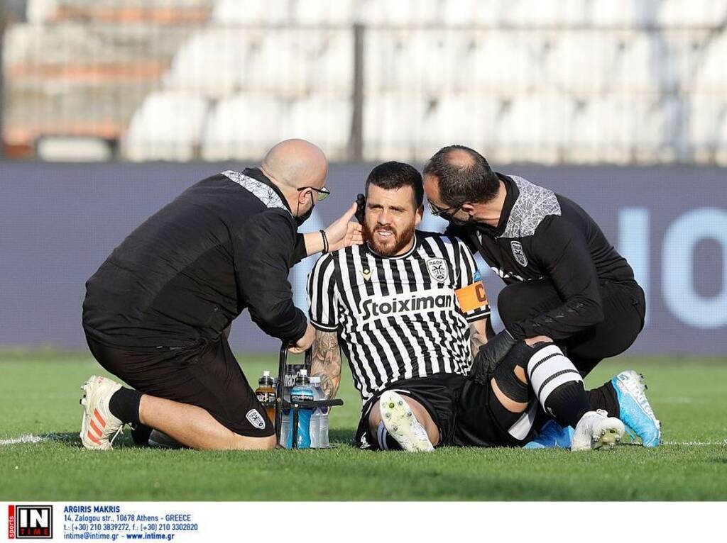 ΠΑΟΚ-ΑΕΚ: Απίθανη διπλή επέμβαση από τον... αιμόφυρτο Τσιντώτα (video+photos)