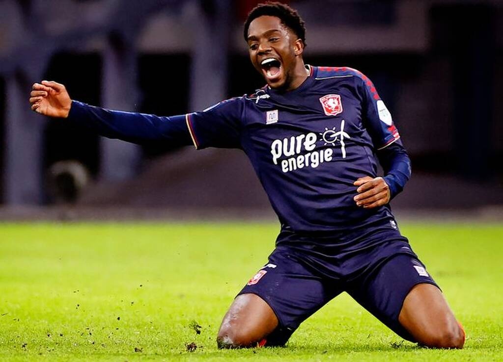 ΑΕΚ: Θέλει δίδυμο Μένιγκ και Καρόλ για τα αριστερά - Οι επαφές και το ταξίδι Κονέ (photos+videos)