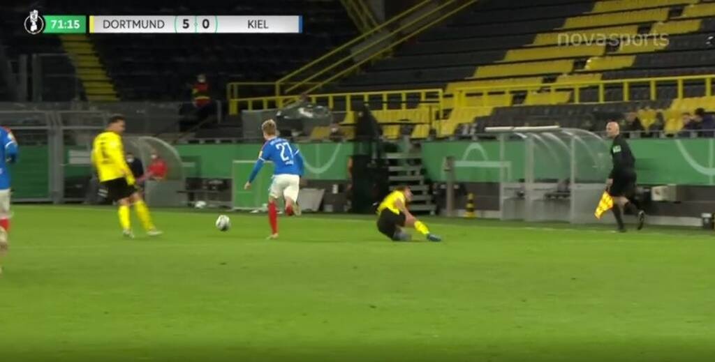 Σοκαριστικός τραυματισμός στο Ντόρτμουντ-Κίελο: «Πάγωσαν» άπαντες (video+photos)